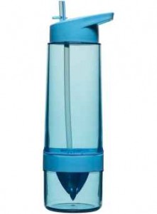 fresh-butelka-z-wyciskaczem-niebieska